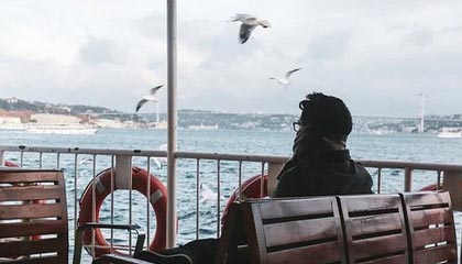 莱万特客场逆袭，防线表现出色